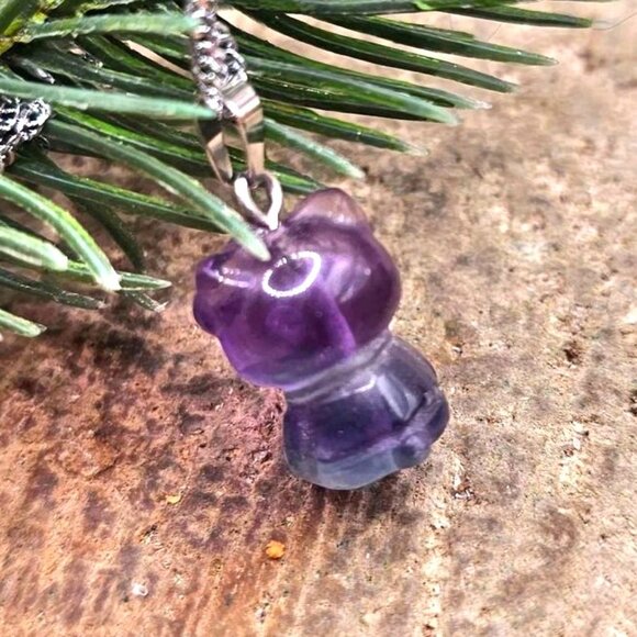 Beautiful Nature Fluorite Carved Kitty Wire Heart Pendant Necklace - Picture 7 of 10